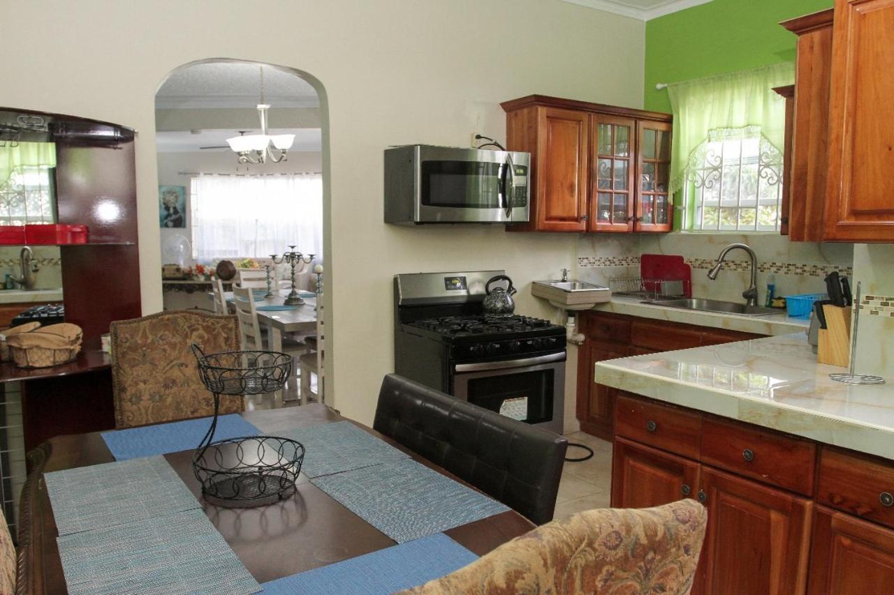 Apartmán Bella Vista Vacation Montego Bay Exteriér fotografie